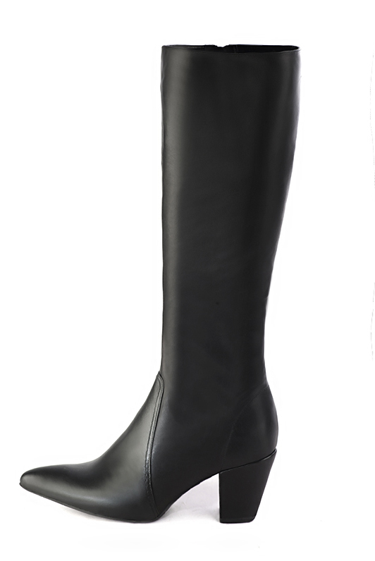 Satin black women's feminine knee-high boots. Tapered toe. High cone heels. Made to measure. Profile view - Florence KOOIJMAN